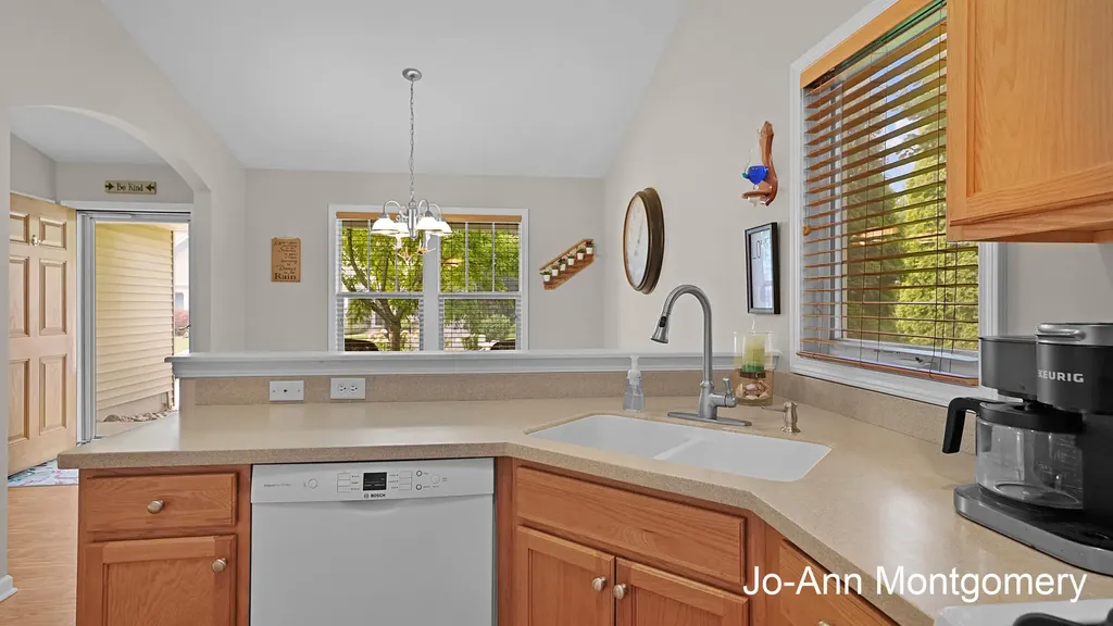 13473 Carpenter Way Crockery Township MI 49448