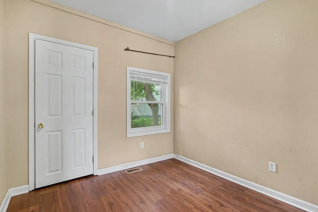2409 Crozier Avenue Muskegon City MI 49441
