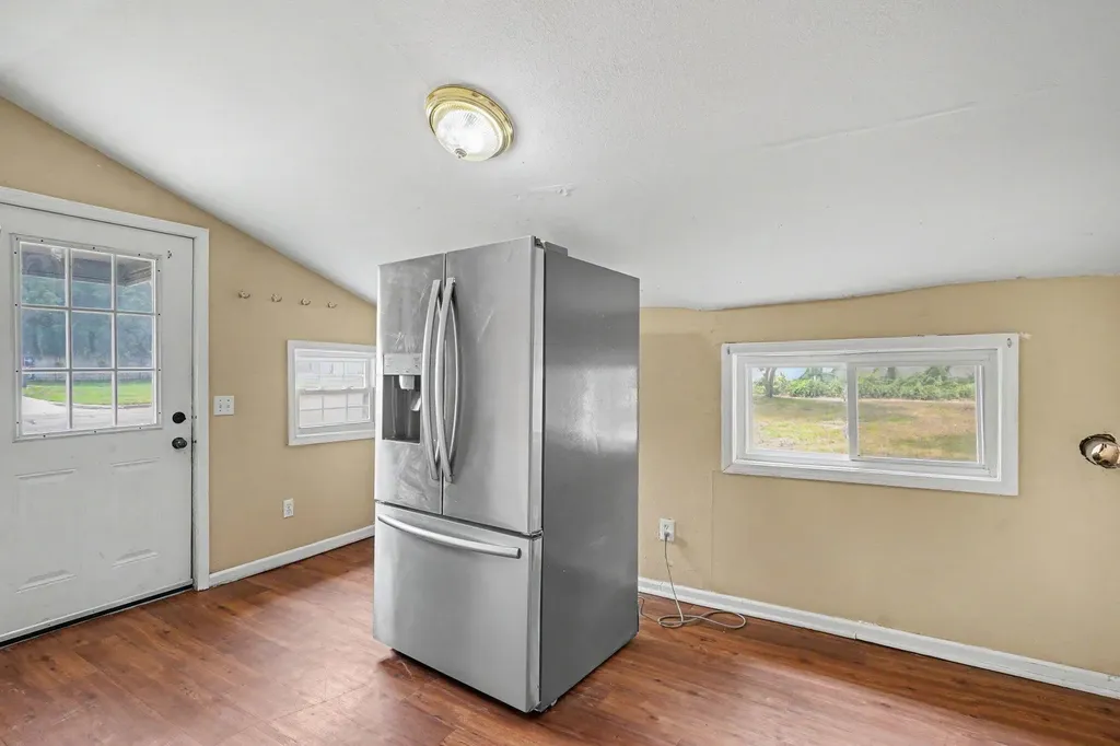 2409 Crozier Avenue Muskegon City MI 49441