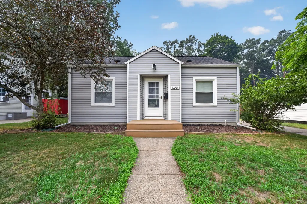 1357 Montague Avenue Muskegon City MI 49441