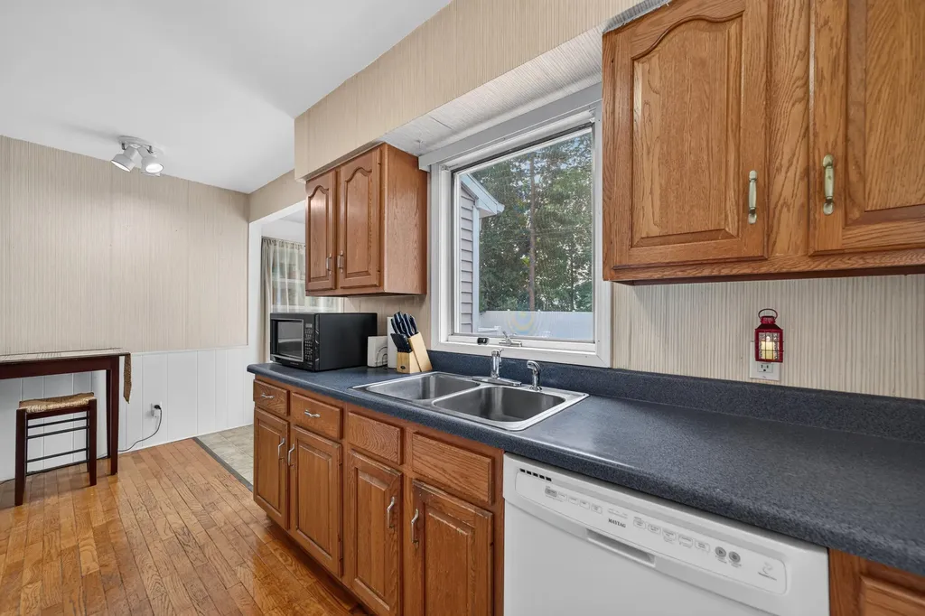 1357 Montague Avenue Muskegon City MI 49441