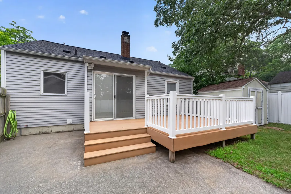1357 Montague Avenue Muskegon City MI 49441