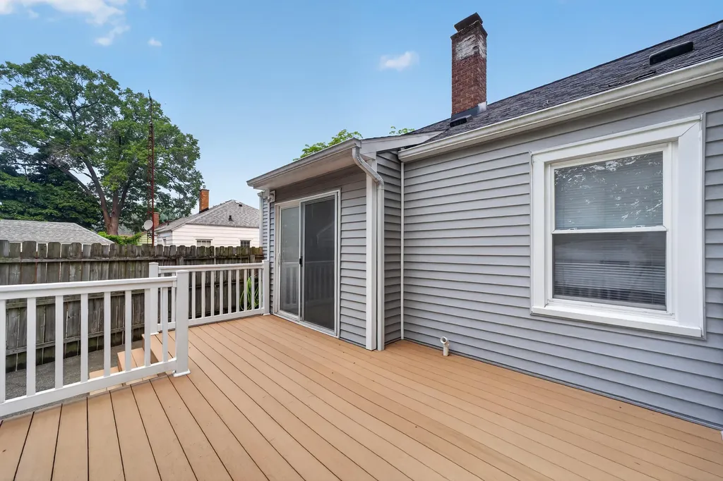1357 Montague Avenue Muskegon City MI 49441