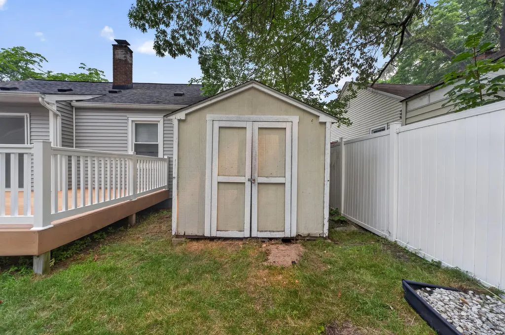 1357 Montague Avenue Muskegon City MI 49441