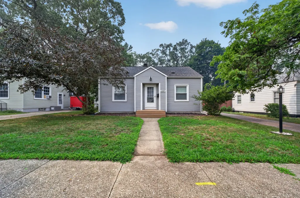 1357 Montague Avenue Muskegon City MI 49441