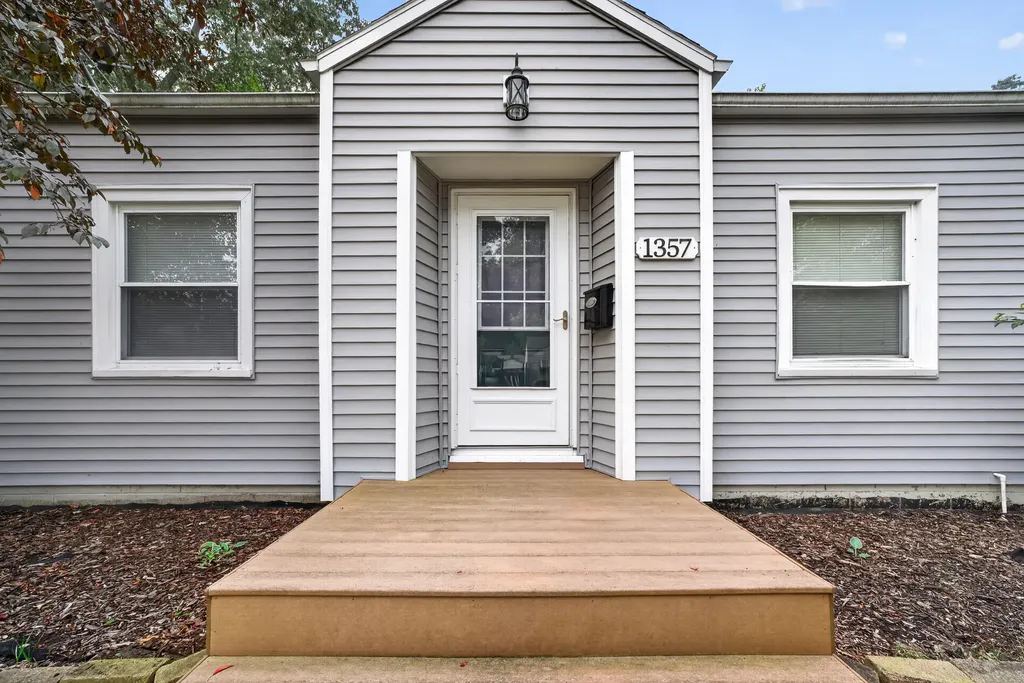 1357 Montague Avenue Muskegon City MI 49441