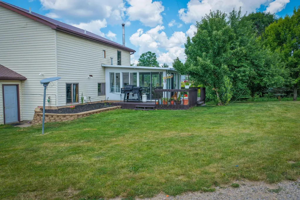 8565 S Cornwell Avenue Clare City MI 48617