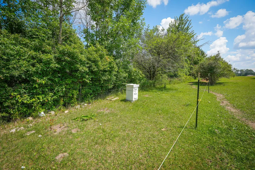 8565 S Cornwell Avenue Clare City MI 48617