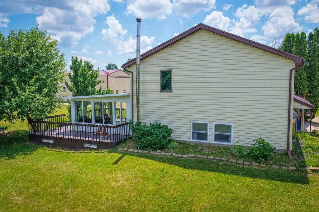 8565 S Cornwell Avenue Clare City MI 48617