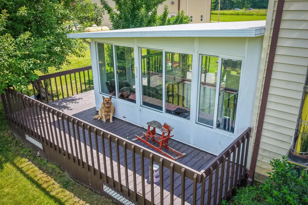 8565 S Cornwell Avenue Clare City MI 48617