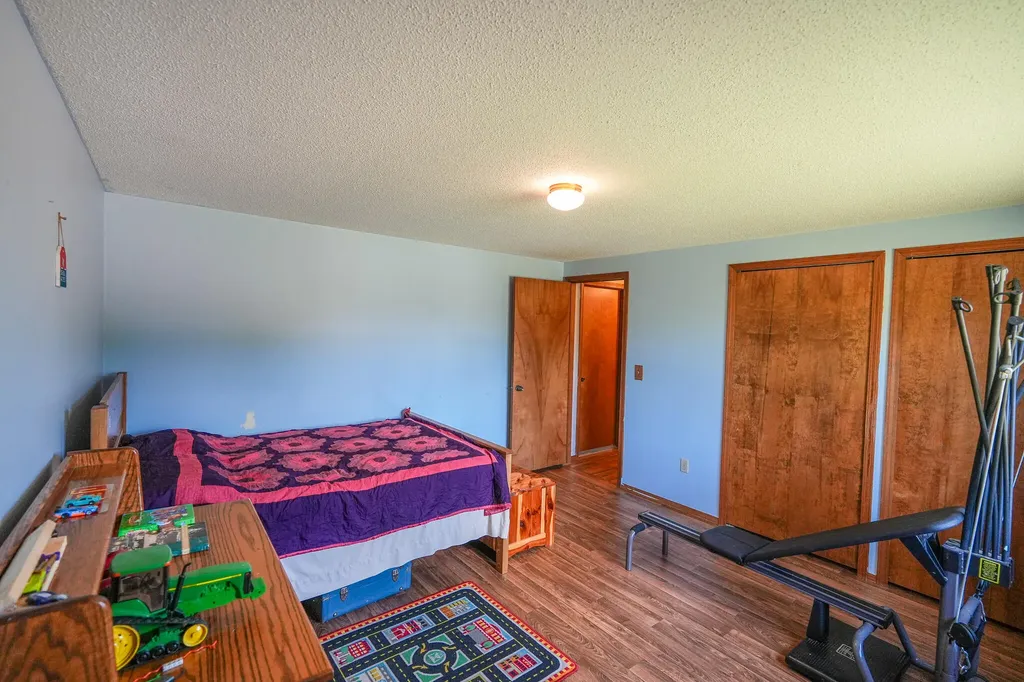 8565 S Cornwell Avenue Clare City MI 48617