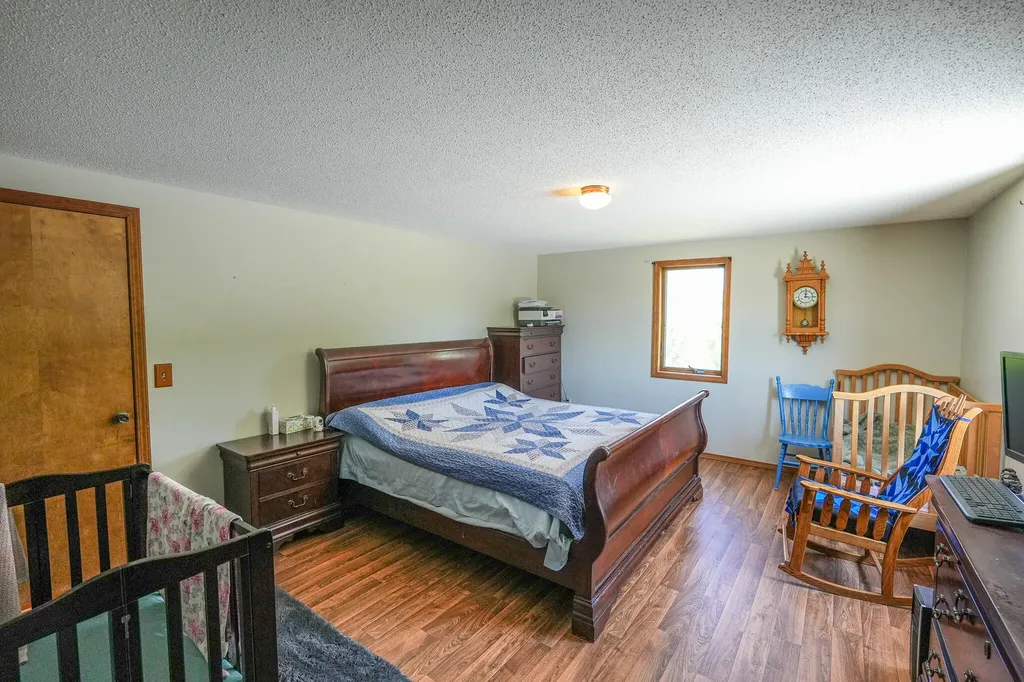 8565 S Cornwell Avenue Clare City MI 48617
