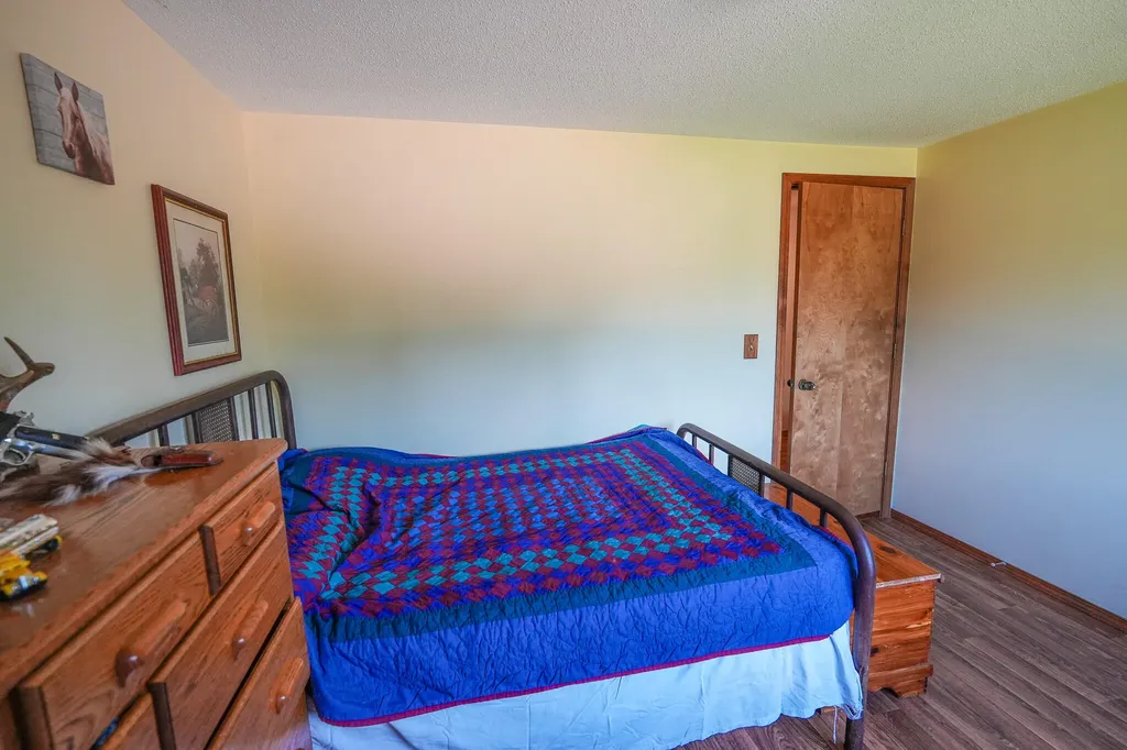 8565 S Cornwell Avenue Clare City MI 48617