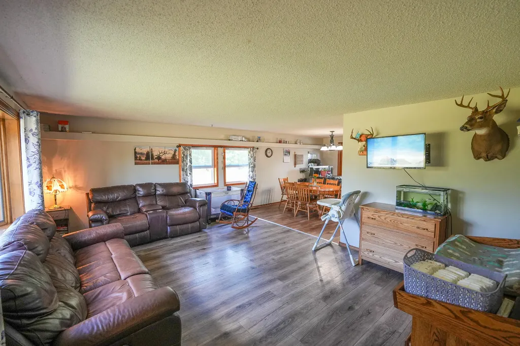 8565 S Cornwell Avenue Clare City MI 48617