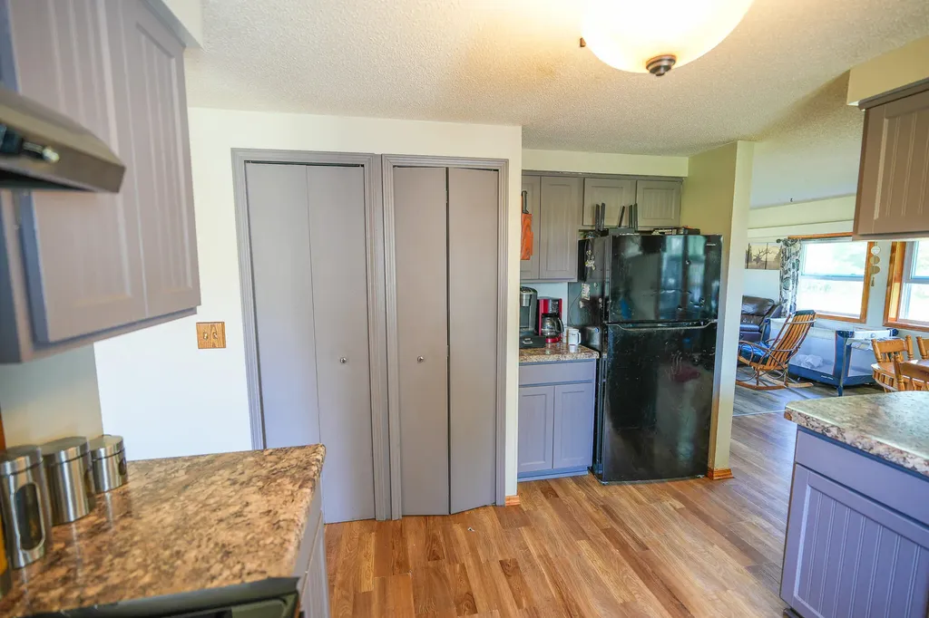 8565 S Cornwell Avenue Clare City MI 48617