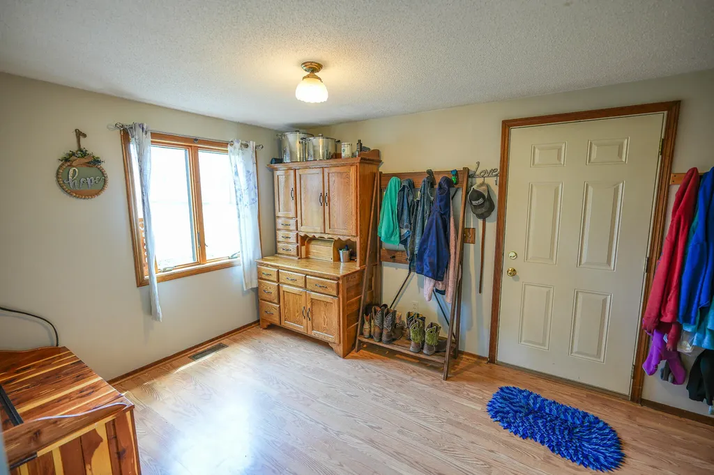 8565 S Cornwell Avenue Clare City MI 48617