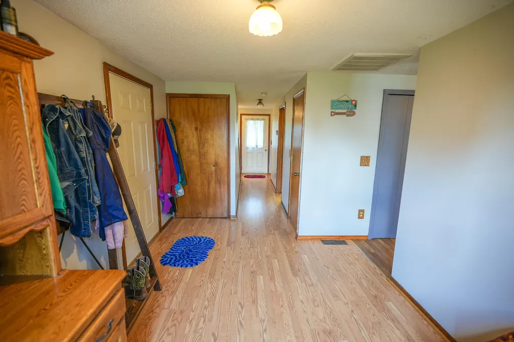 8565 S Cornwell Avenue Clare City MI 48617