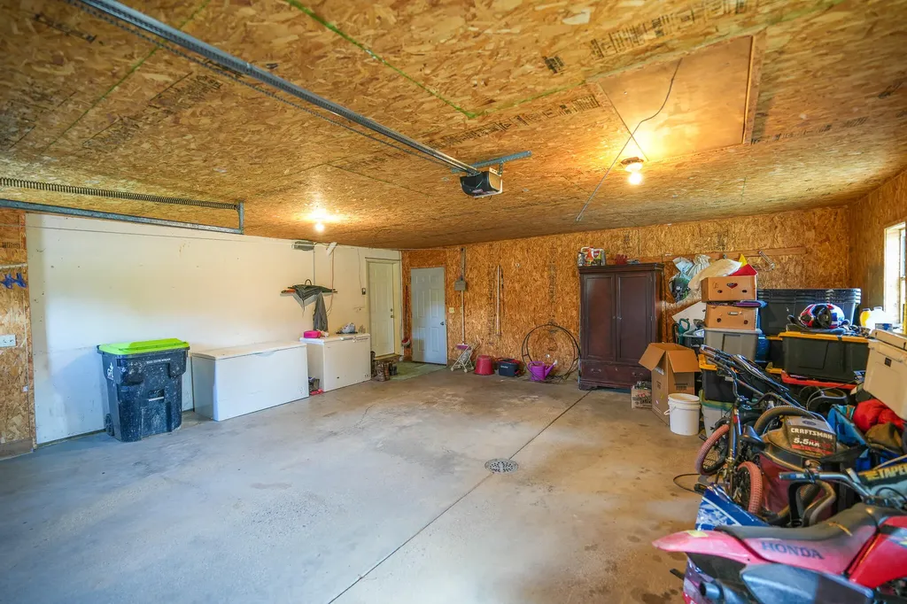 8565 S Cornwell Avenue Clare City MI 48617