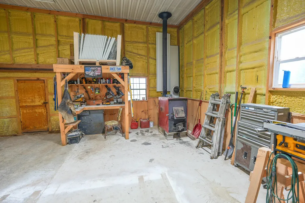 8565 S Cornwell Avenue Clare City MI 48617