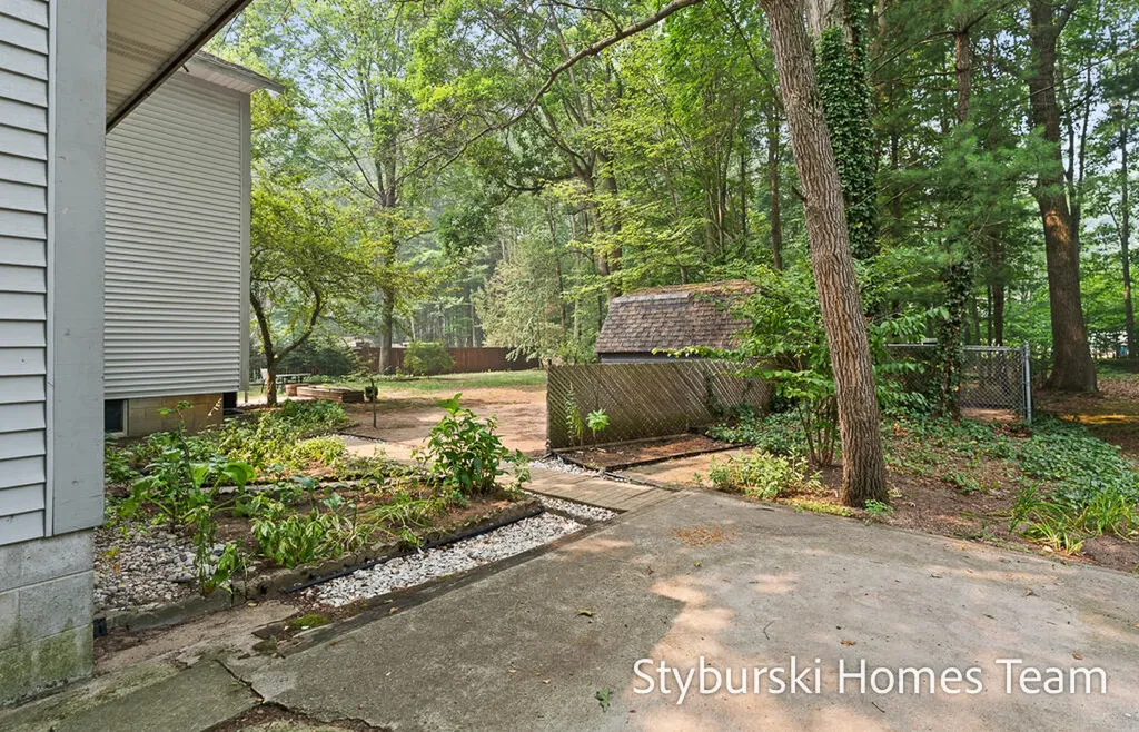 19127 W Spring Lake Road Spring Lake Township MI 49456