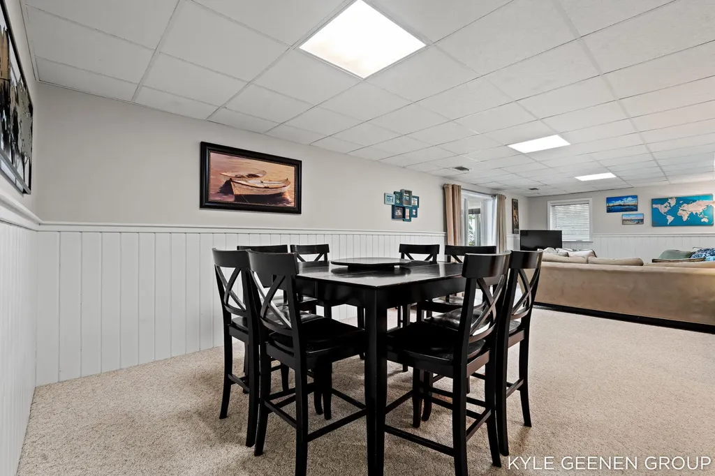 620 Lawn Avenue Holland Charter Township MI 49424