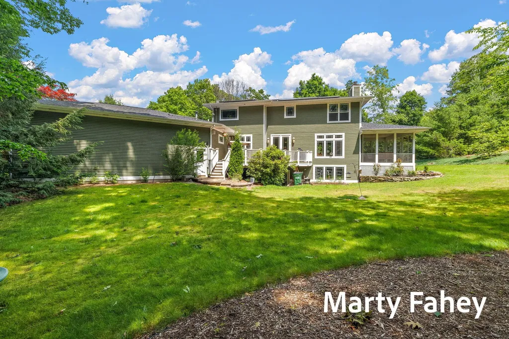 17150 Majestic Ridge Court Grand Haven Charter Township MI 49460