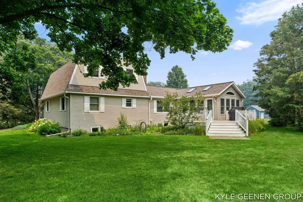 6392 Blue Jay Lane Laketown Township MI 49423