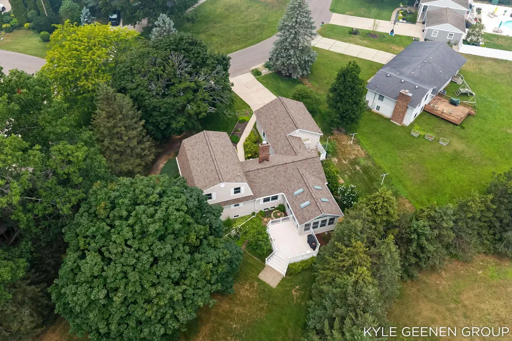 6392 Blue Jay Lane Laketown Township MI 49423