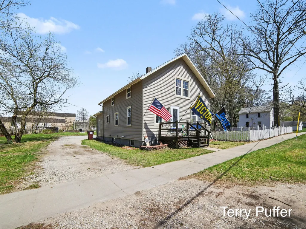 6488 3rd Street Holton Township MI 49425
