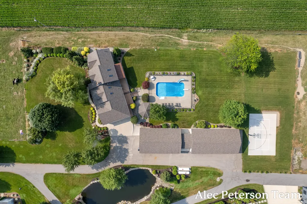 2807 8th Avenue SW Jamestown Charter Township MI 49315