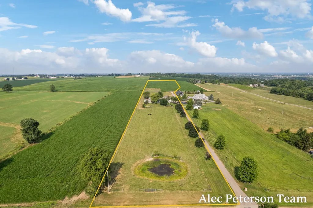2807 8th Avenue SW Jamestown Charter Township MI 49315