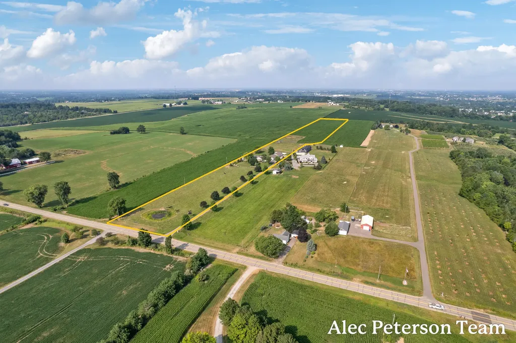 2807 8th Avenue SW Jamestown Charter Township MI 49315