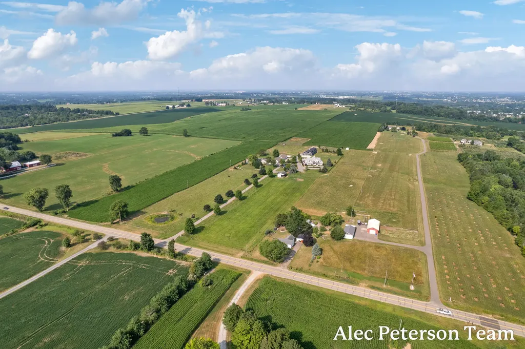 2807 8th Avenue SW Jamestown Charter Township MI 49315