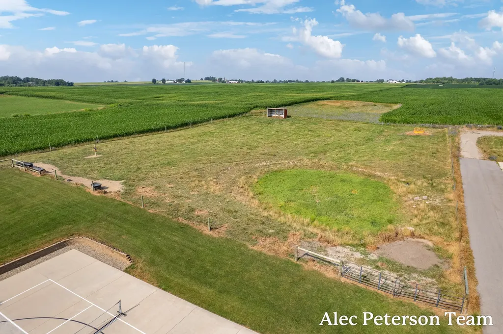 2807 8th Avenue SW Jamestown Charter Township MI 49315