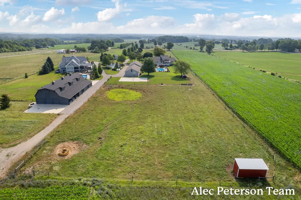 2807 8th Avenue SW Jamestown Charter Township MI 49315