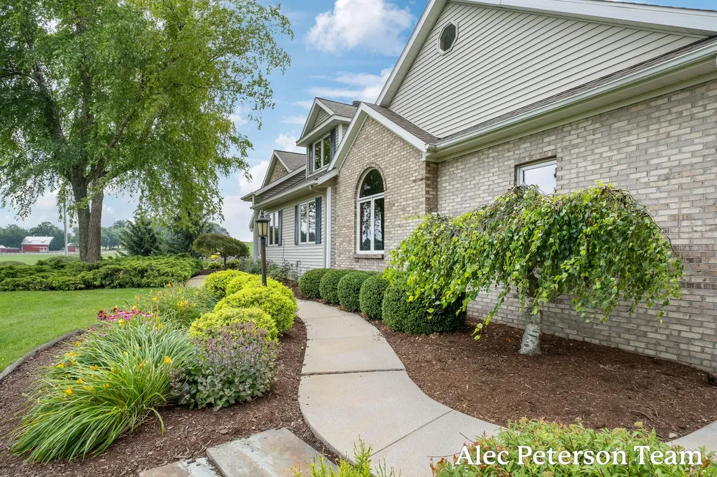 2807 8th Avenue SW Jamestown Charter Township MI 49315