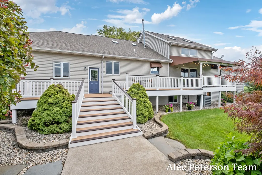2807 8th Avenue SW Jamestown Charter Township MI 49315