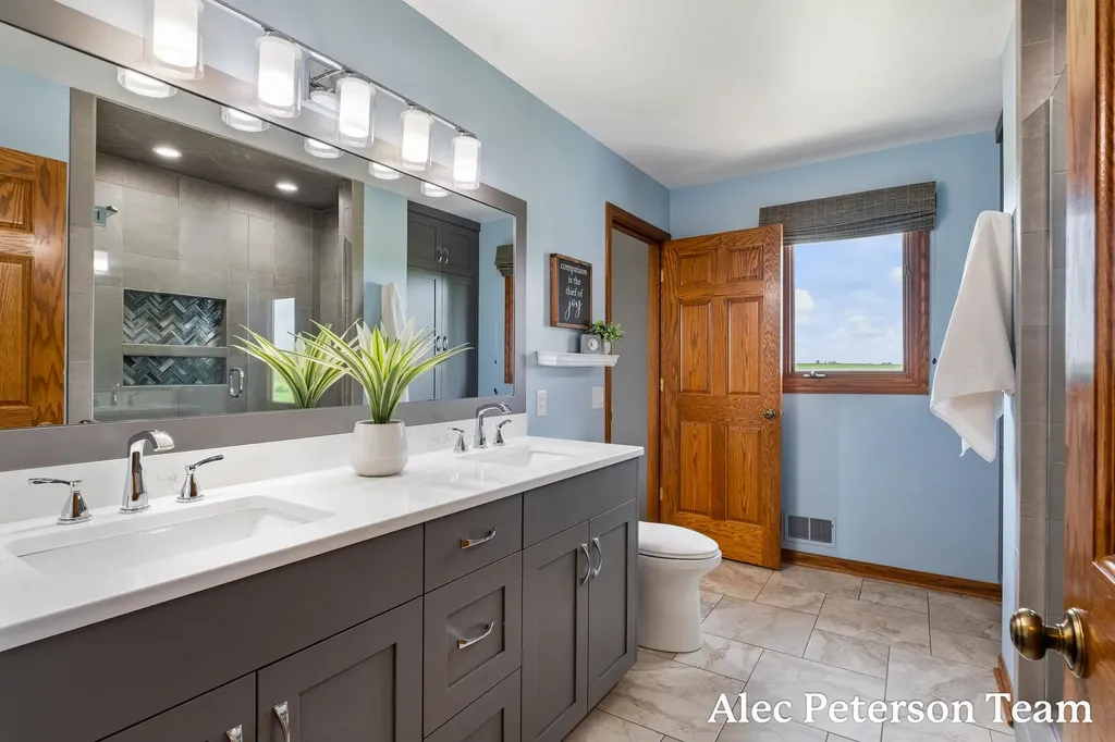 2807 8th Avenue SW Jamestown Charter Township MI 49315