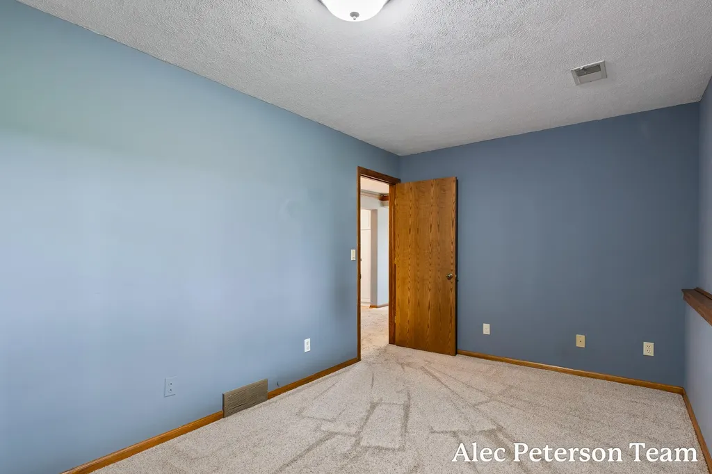 2807 8th Avenue SW Jamestown Charter Township MI 49315