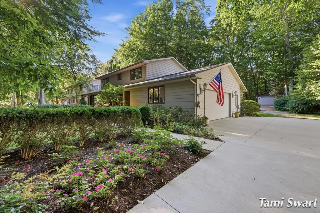 17565 Beech Hill Drive Grand Haven Charter Township MI 49417