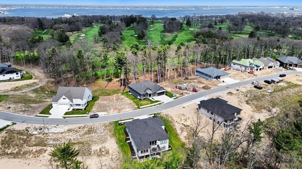 2897 Duneside Trail Muskegon City MI 49441