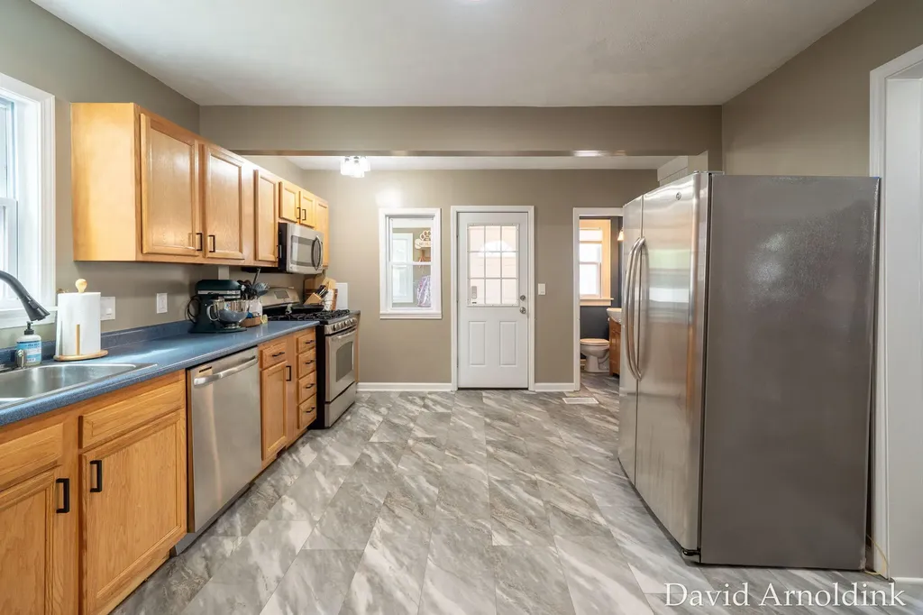 919 Myrtle Street NW Grand Rapids City MI 49504