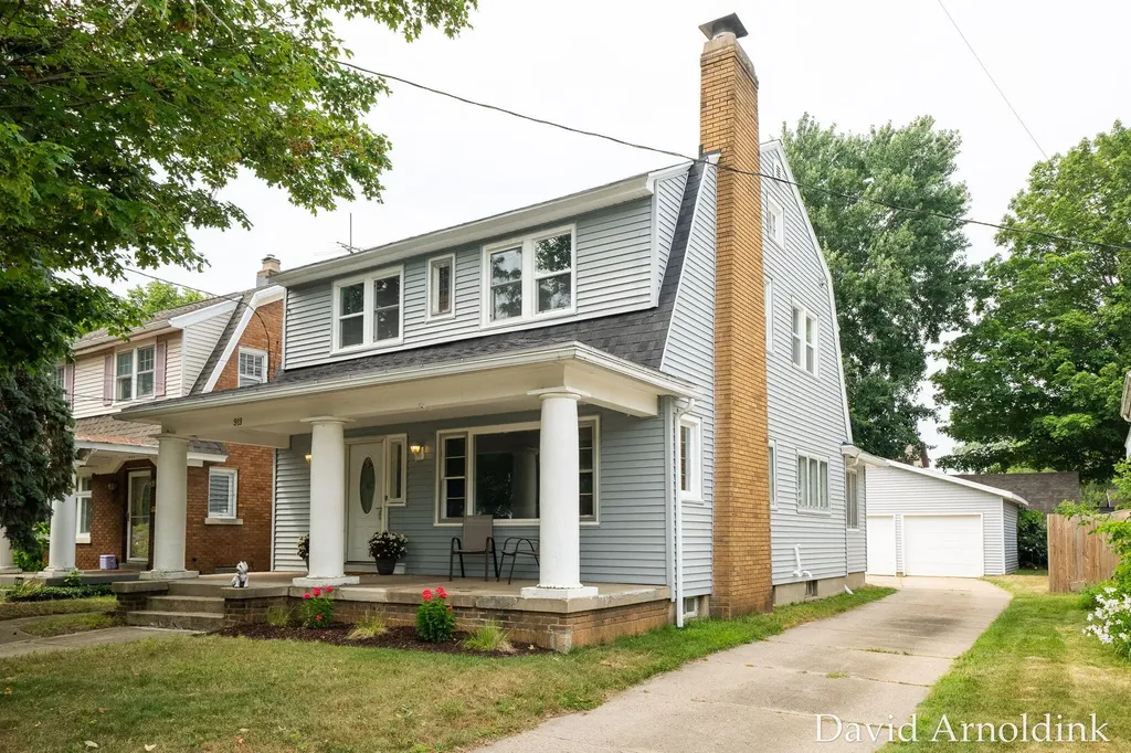 919 Myrtle Street NW Grand Rapids City MI 49504
