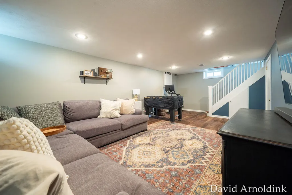 919 Myrtle Street NW Grand Rapids City MI 49504