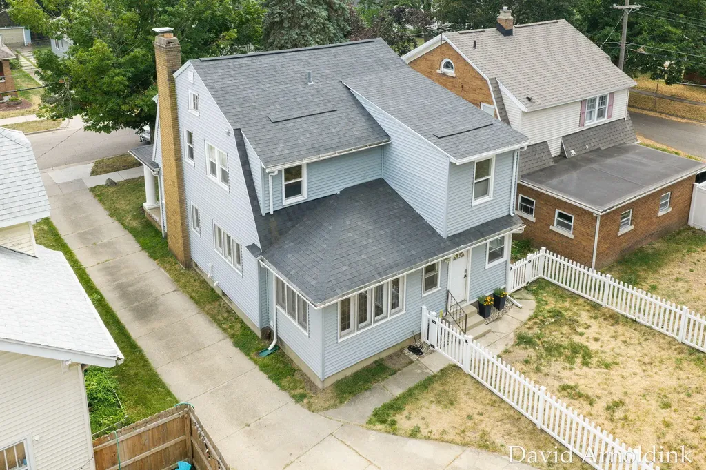 919 Myrtle Street NW Grand Rapids City MI 49504
