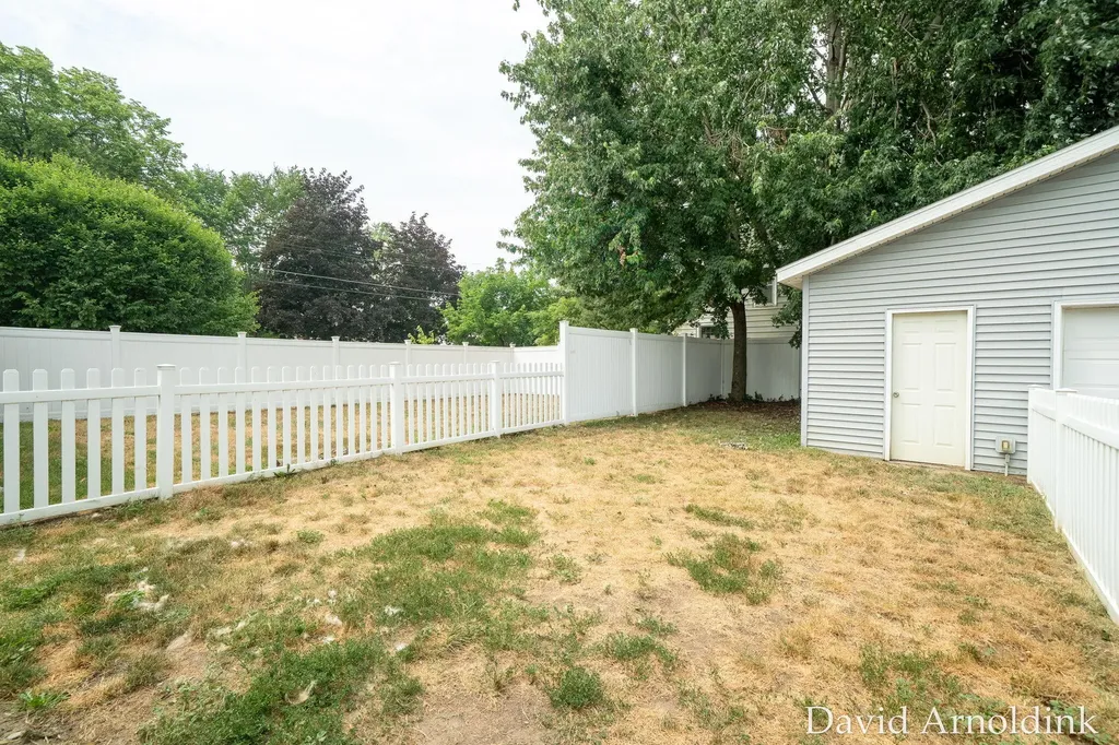 919 Myrtle Street NW Grand Rapids City MI 49504