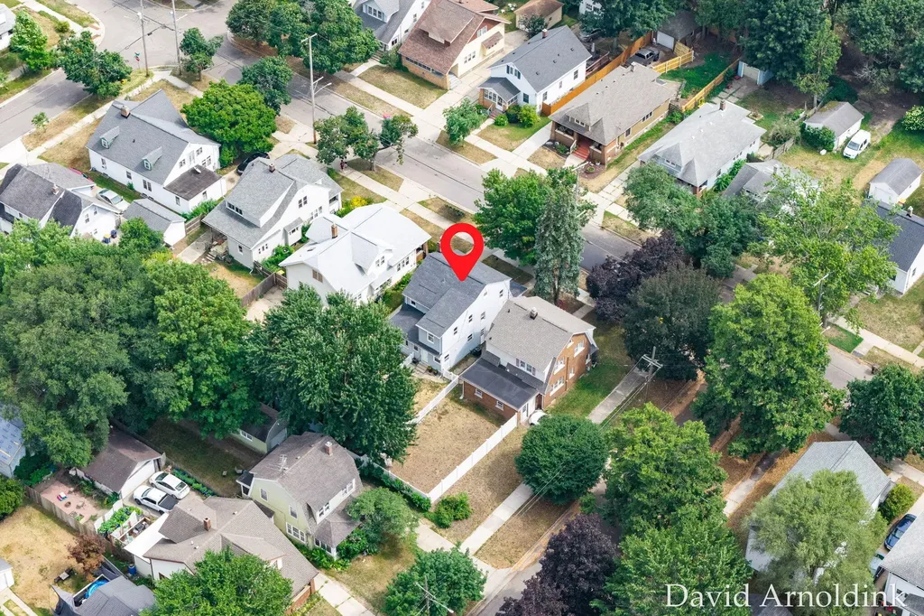 919 Myrtle Street NW Grand Rapids City MI 49504