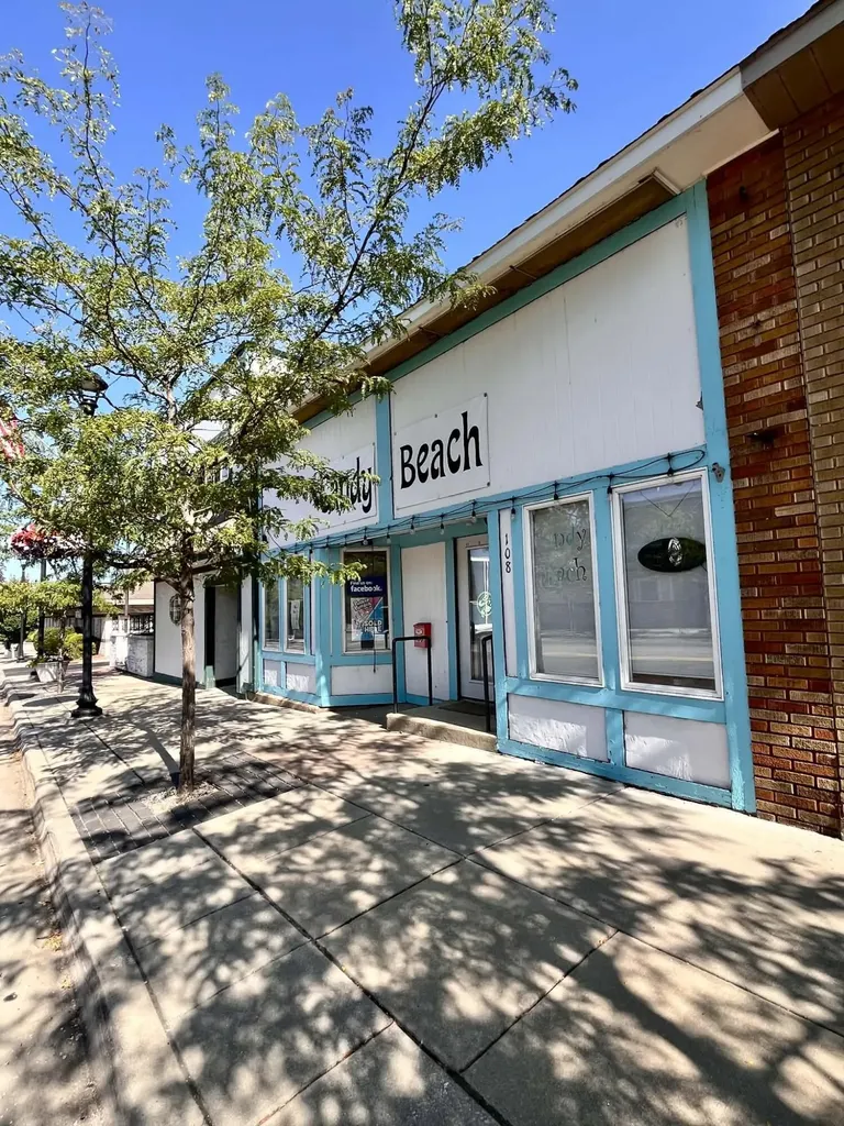 108 W Colby Street Whitehall City MI 49461