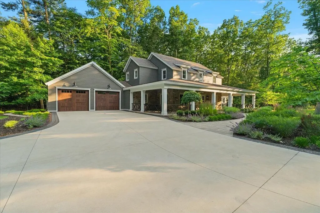 317 N Lakeshore Drive Park Township MI 49424