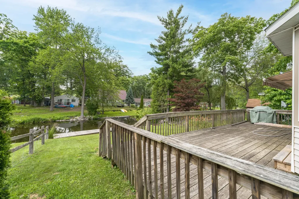 22770 Oak Street Pierson Township MI 49339
